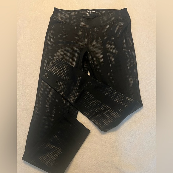 New Reebok n Under Armour Black Leggings Med - Picture 2 of 10